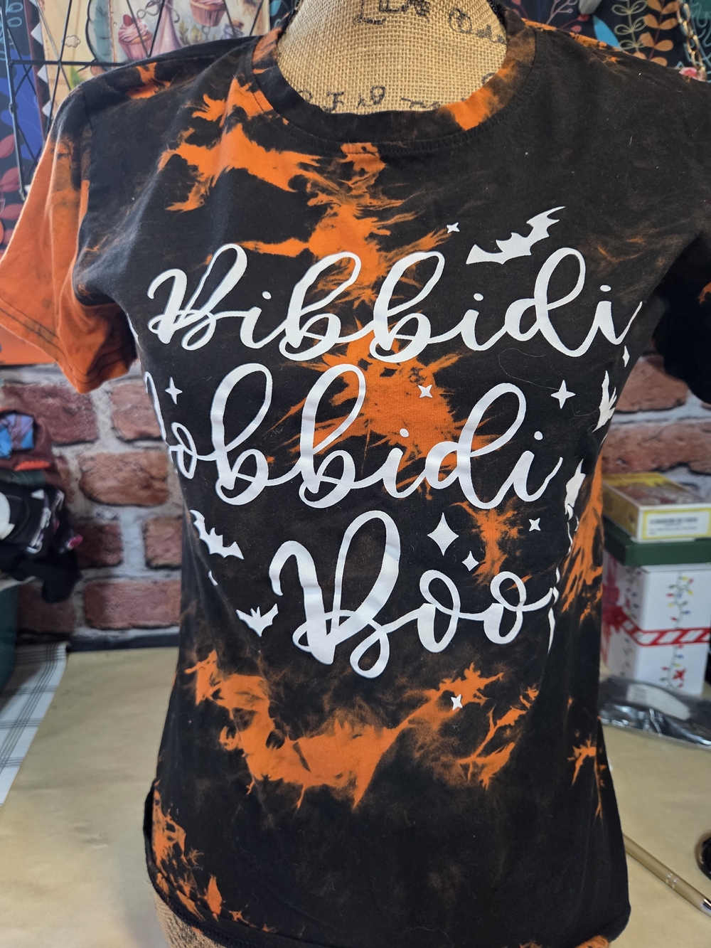 🍍'Bibbidi Bobbidi Boo' Halloween Tshirt